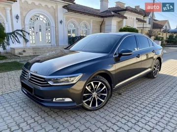 Авто Volkswagen Passat 2015 № 7224279