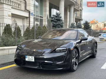 Авто Porsche Taycan 2021 № 7224365