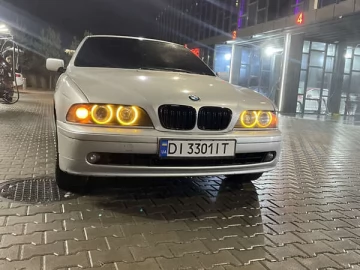 Авто BMW 5 Series 2002 № 7224764