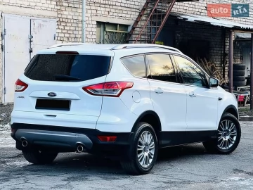 Авто Ford Kuga 2013 № 7226781