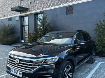 Авто Volkswagen Touareg 2018 № 7227195