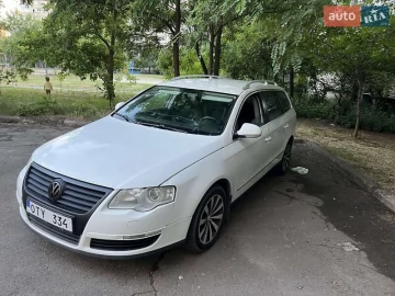 Авто Volkswagen Passat 2010 № 7231088