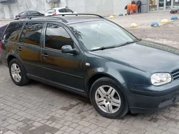 Авто Volkswagen Golf 2003 № 7231103