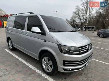 Авто Volkswagen Transporter 2015 № 7236596