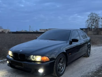 Авто BMW 5 Series 2002 № 7237033