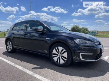 Авто Volkswagen E-Golf 2016 № 7237378
