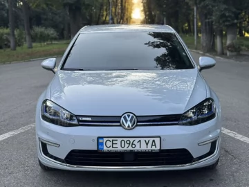 Авто Volkswagen E-Golf 2018 № 7237522