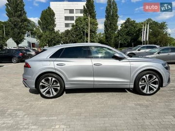 Авто Audi Q8 2018 № 7237903
