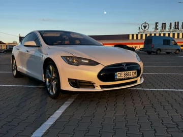 Авто Tesla Model S 2013 № 7239212