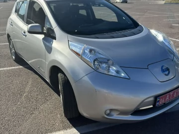 Авто Nissan Leaf 2015 № 7240039