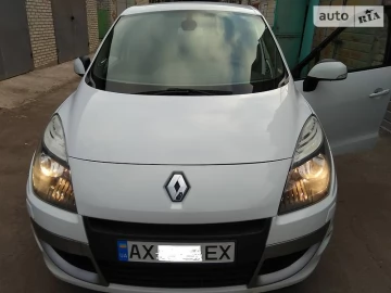 Авто Renault Scenic 2011 № 7240202