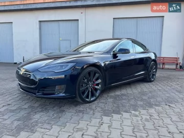 Авто Tesla Model S 2013 № 7240462