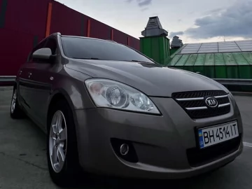 Авто KIA Ceed 2008 № 7244871