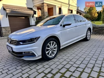 Авто Volkswagen Passat 2018 № 7245373