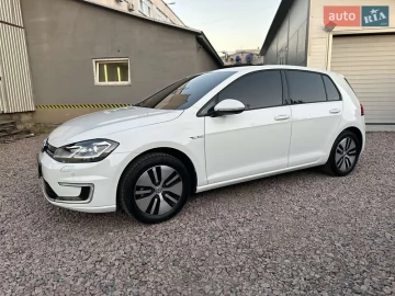 Авто Volkswagen E-Golf 2018 № 7246000