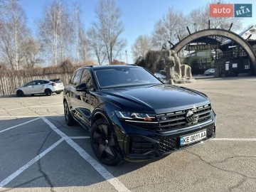 Авто Volkswagen Touareg 2024 № 7246205