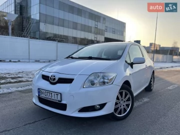 Авто Toyota Auris 2008 № 7247958