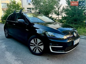 Авто Volkswagen E-Golf 2014 № 7251904