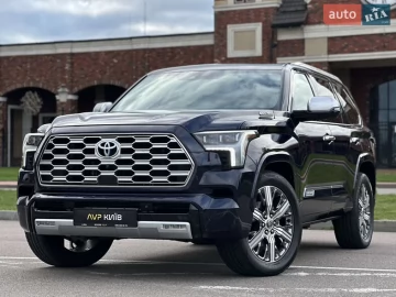 Авто Toyota Sequoia 2023 № 7255719