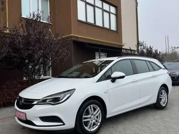 Авто Opel Astra 2019 № 7256106