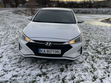 Авто Hyundai Elantra 2018 № 7256177