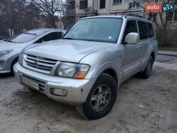 Авто Mitsubishi Shogun 2001 № 7257028