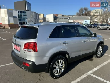 Авто KIA Sorento 2010 № 7260057