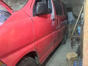 Авто Toyota Hiace 1999 № 7260596
