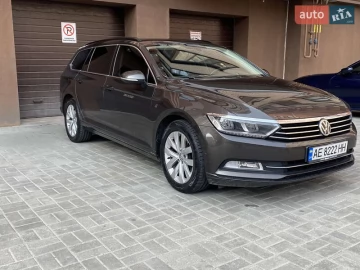 Авто Volkswagen Passat 2016 № 7261393