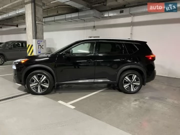 Авто Nissan Rogue 2023 № 7262833