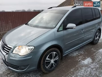 Авто Volkswagen Touran 2007 № 7262910