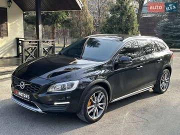 Авто Volvo V60 Cross Country 2016 № 7264048