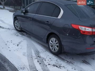 Авто Renault Latitude 2010 № 7268824