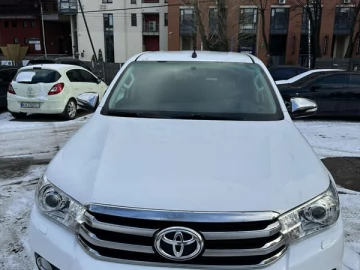 Авто Toyota Hilux 2017 № 7269342