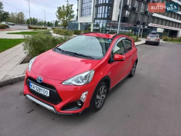 Авто Toyota Aqua 2015 № 7272025