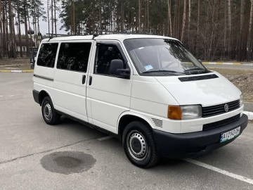 Авто Volkswagen Transporter 2000 № 7272464