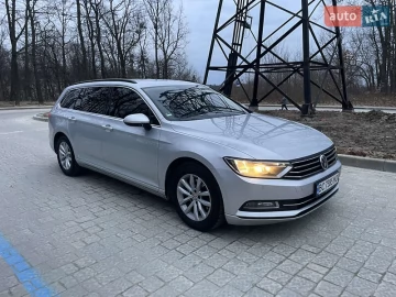 Авто Volkswagen Passat 2015 № 7274078