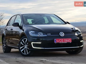 Авто Volkswagen E-Golf 2020 № 7274088