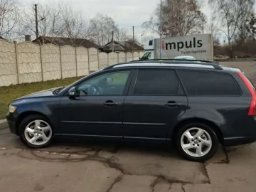 Авто Volvo V50 2009 № 7275528
