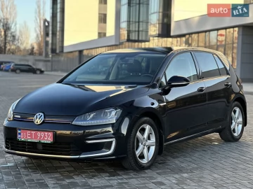 Авто Volkswagen E-Golf 2015 № 7276760