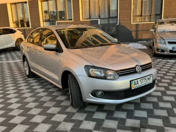 Авто Volkswagen Polo 2013 № 7279325