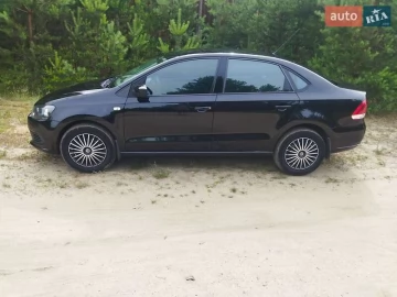 Авто Volkswagen Polo 2011 № 7281016