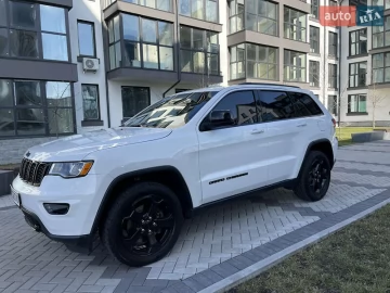 Авто Jeep Grand Cherokee 2018 № 7281137