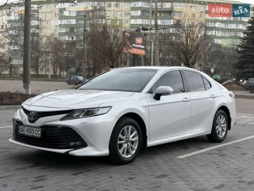 Авто Toyota Camry 2018 № 7282091