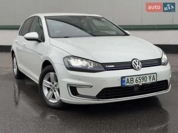 Авто Volkswagen E-Golf 2015 № 7282283