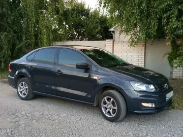 Авто Volkswagen Polo 2017 № 7282528