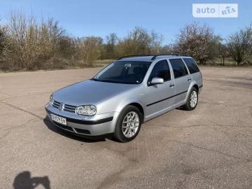 Авто Volkswagen Golf 2002 № 7283929