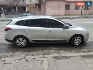 Авто Renault Megane 2012 № 7285677