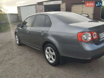 Авто Volkswagen Jetta 2006 № 7287876