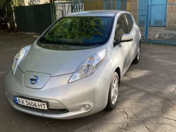 Авто Nissan Leaf 2013 № 7287924